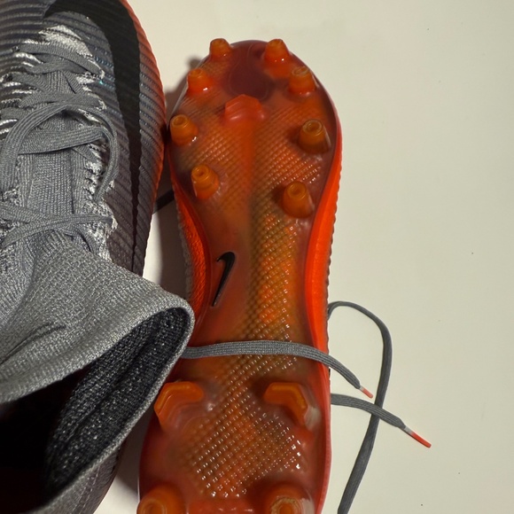 CR7 x Mercurial SuperFly 5 FG 'Metallic Hematite' (2018) - Picture 7 of 8